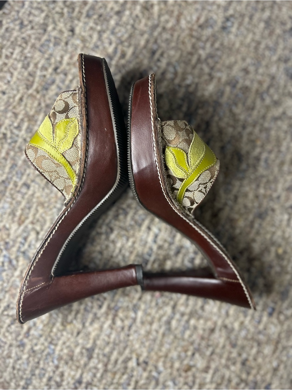 COACH KATALINA SIGNATURE LOGO SHOE Y2K "Poppy of Peace" flowers Size 7 - Picture 6 of 10
